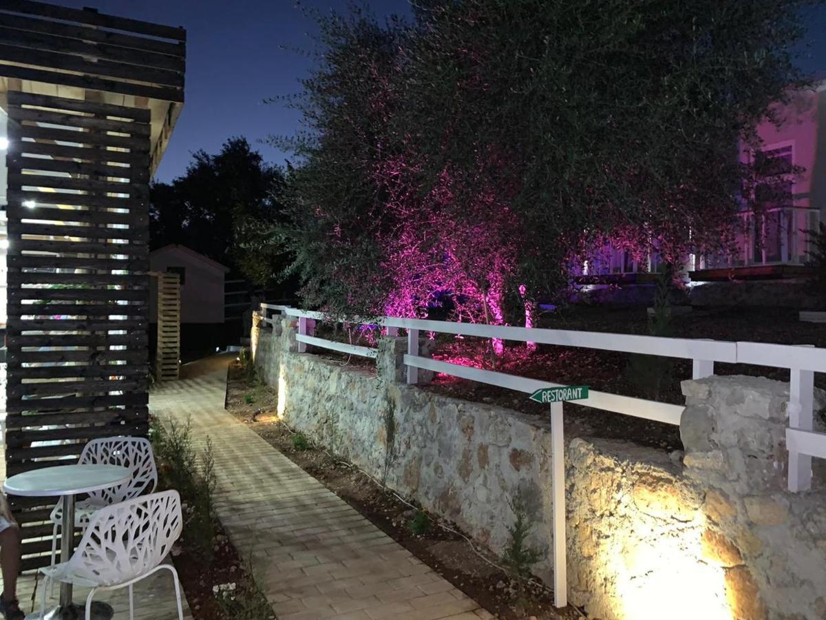 Albanian Garden Hotel Gjilek Екстериор снимка